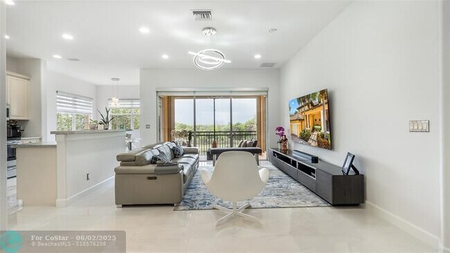 Building Photo - 7989 NW 128th Ln