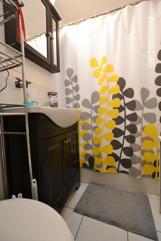 Building Photo - 2003 Commonwealth Ave