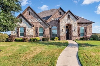 Building Photo - 801 Rose Ct