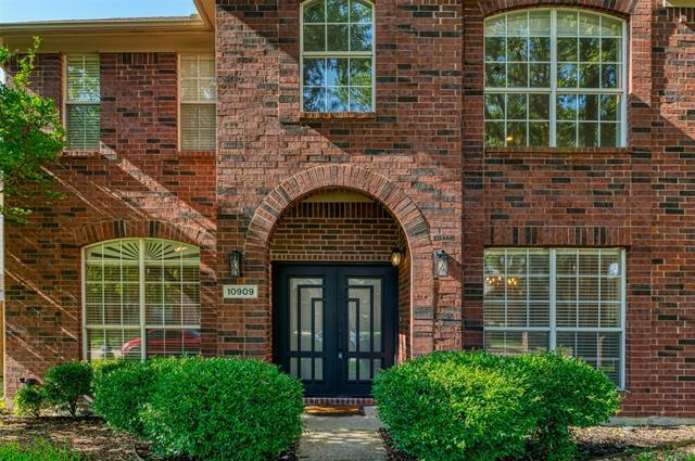 Building Photo - 10909 Shadow Brook Ln
