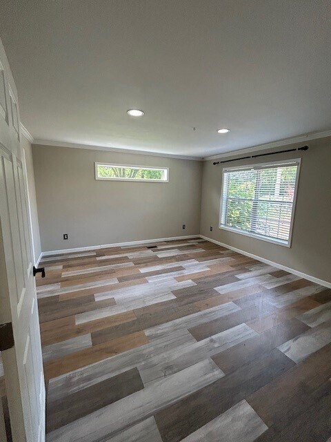 Building Photo - 5756 Benders Ferry Rd