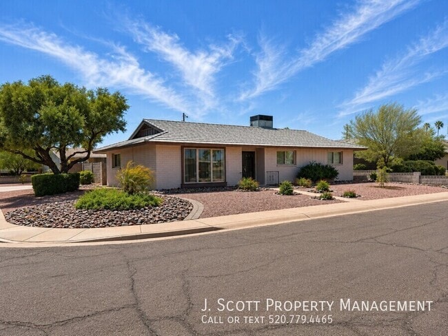 Photo - 6522 E Palm Ln- House