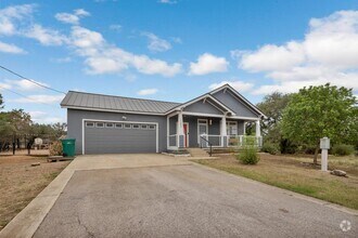 Building Photo - 1302 Whitetail Rd