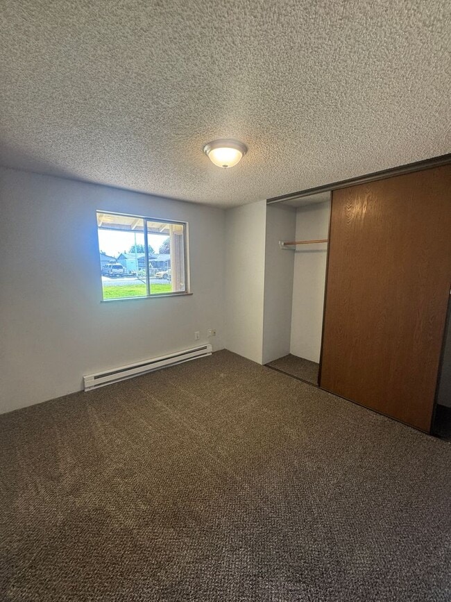 Foto del edificio - Move in special - $300 off first month's r...