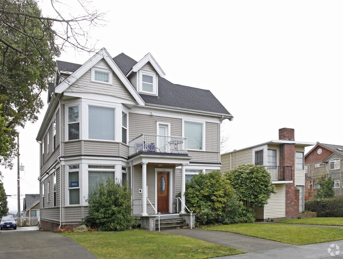 Primary Photo - 1802-1808 E Pike St