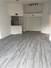 Building Photo - 2131 SE 10th Ave