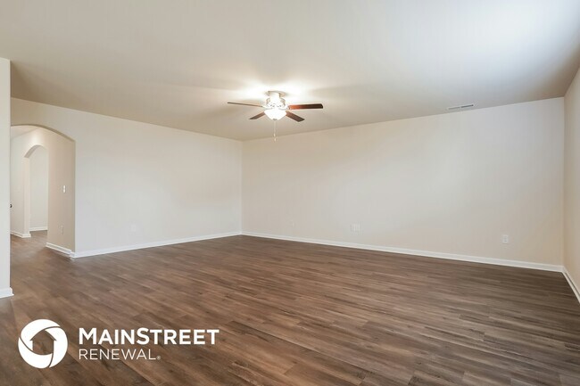 Foto del edificio - 328 Iron Horse Ln