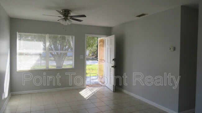 Foto del edificio - 3412 Brockway Rd