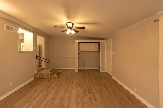 Foto del edificio - 3212 Wenz Ave