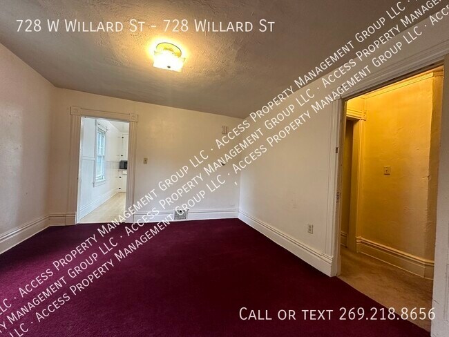 Foto del edificio - Large 2 bedroom unit available immediately...