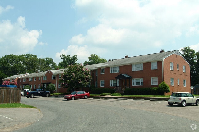 Building Photo - Remuda Crossing