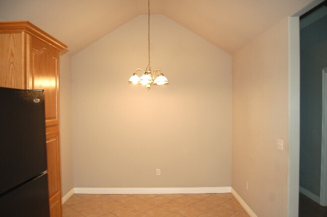 Dining Area - 6210 W Milliken Bnd