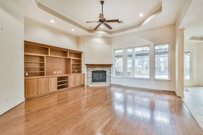 Building Photo - 2 Sagestone