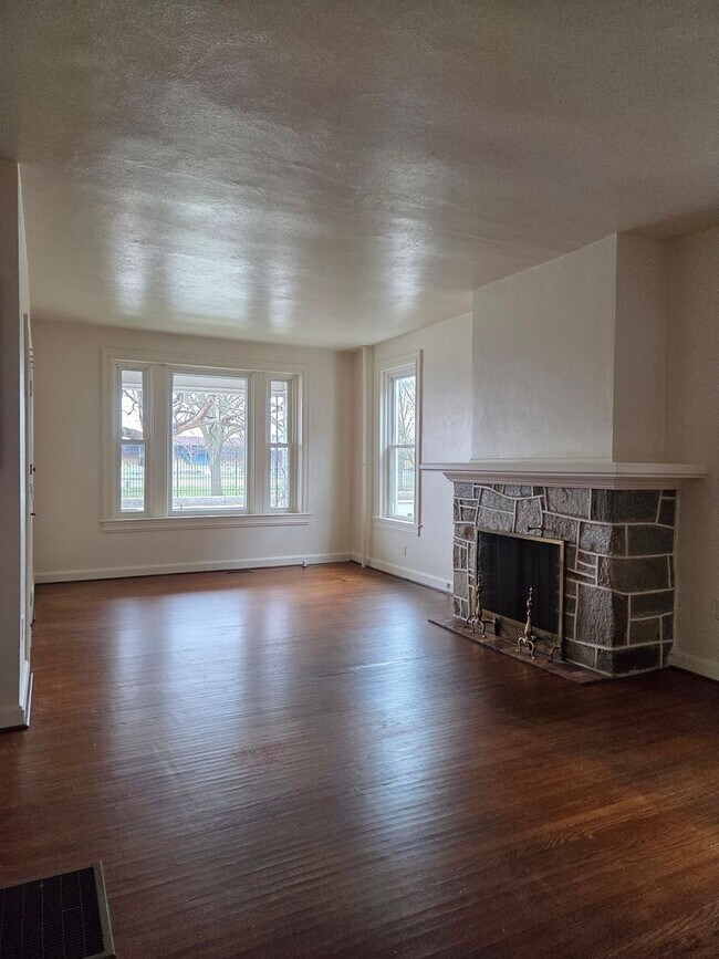 Foto del edificio - 503 Carlisle Ave