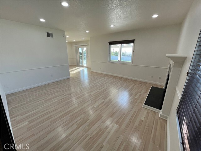 Building Photo - 24347 Darrin Dr