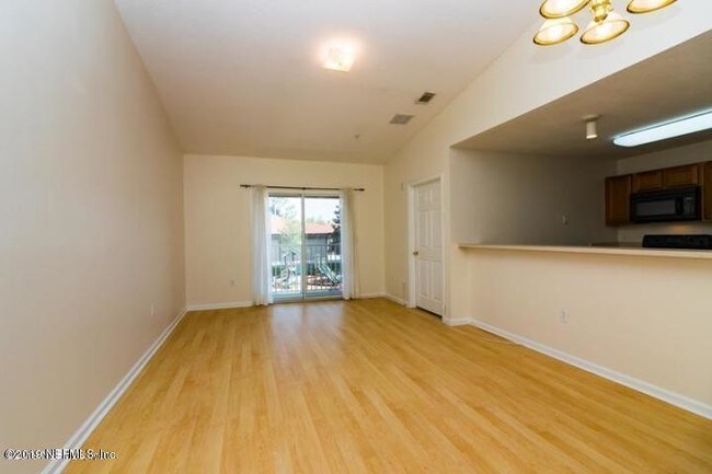 Foto del edificio - 9536 Armelle Way