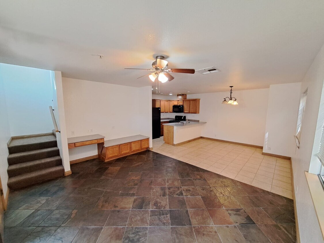 Foto principal - 805 H St