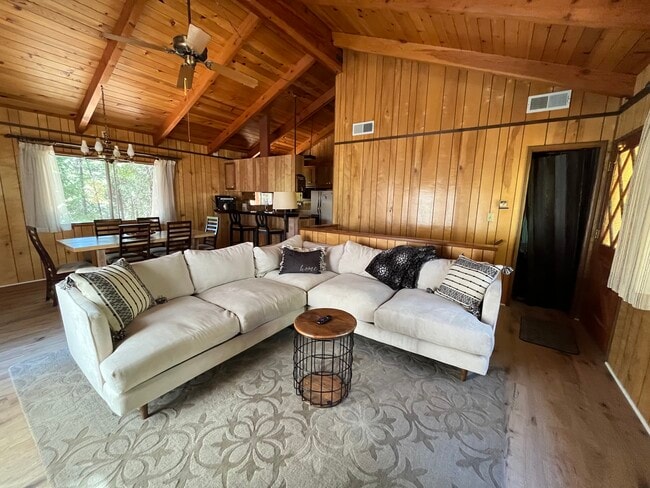 Building Photo - 1177 Jupiter Way