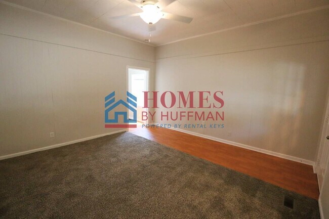 Foto del edificio - Three Bedroom House