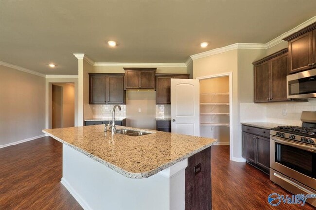 Building Photo - 128 Oak Fletcher Dr
