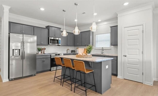 Building Photo - 24 Busby Dr