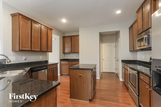 Building Photo - 1229 Golden Eagle Dr