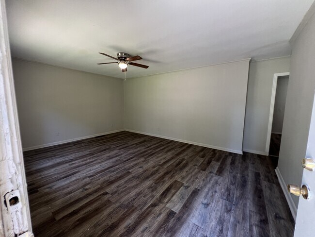 Foto del edificio - 3152 Bilgray Dr