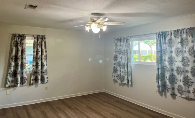 Foto del edificio - Port Allen-Great Location near historic downtown with new finishings!