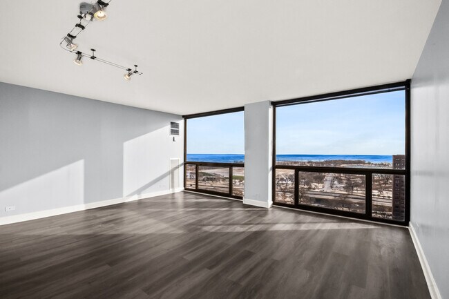 Foto del edificio - 4343 N Clarendon Ave