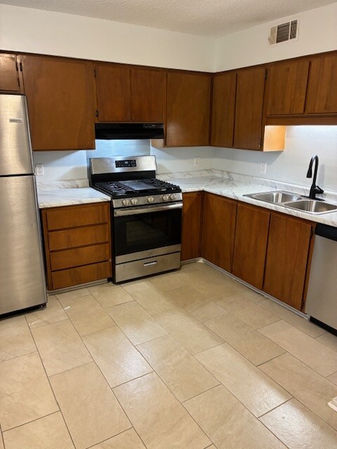 Primary Photo - 2203 Jurgensen St