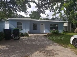 Building Photo - 2001 E Grant Ave