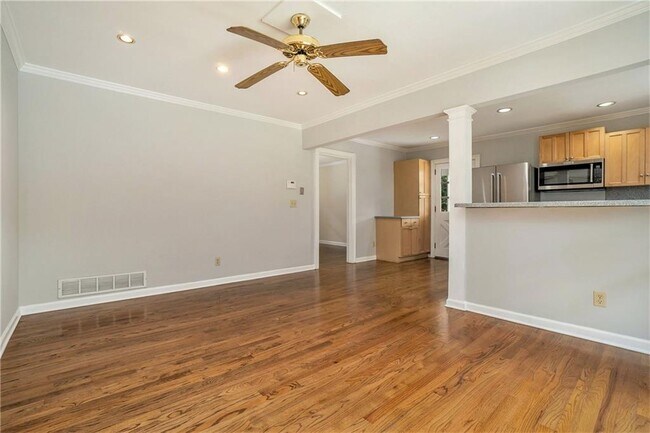 Foto del edificio - 3302 Lenox Pl NE