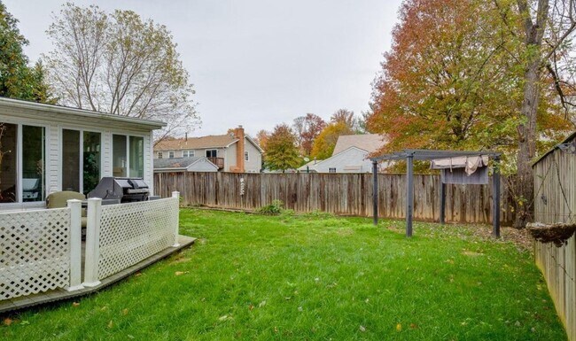 Building Photo - 5314 Foxboro Ct