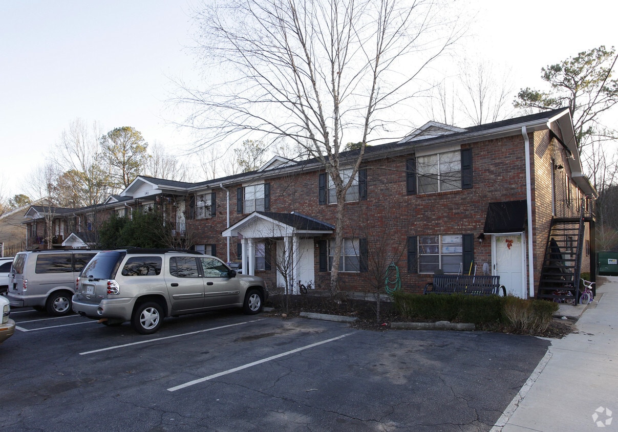 Primary Photo - 141 Brown St