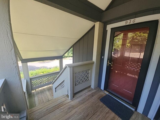 Foto del edificio - 936 Windbrooke Dr