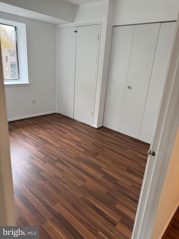 Foto del edificio - 7597 Gales Ct