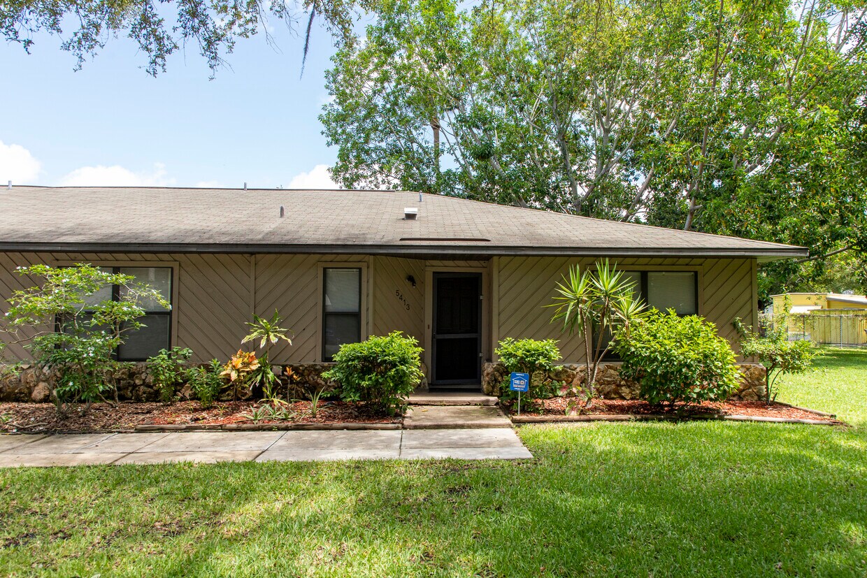 Foto principal - 5413 11th St Cir E