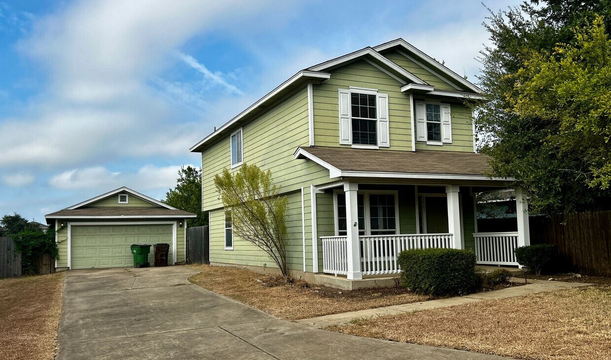 Foto principal - 2845 Deerfern Ln