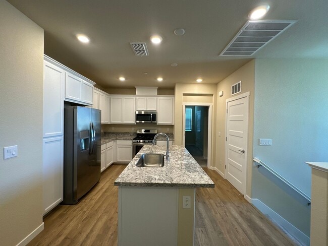 Building Photo - **Stylish 2-Bedroom Home in Monterey Villa...