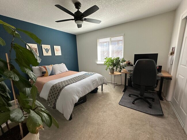 Foto del edificio - 2921 Richard Dr