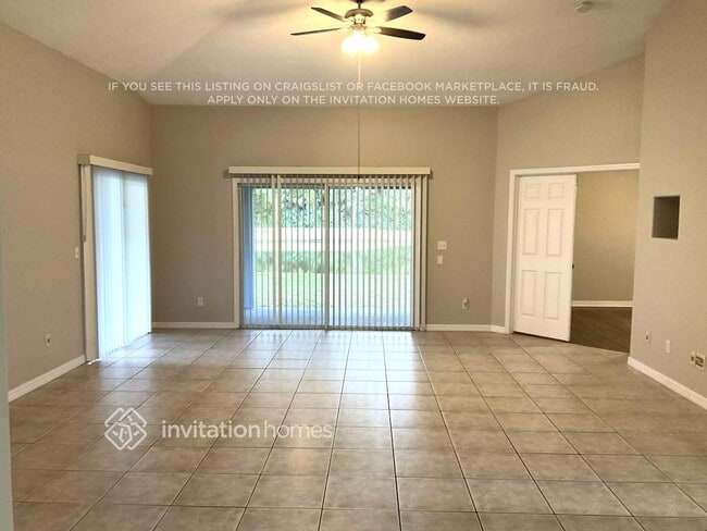 Foto del edificio - 2800 Turnbull Cove Dr
