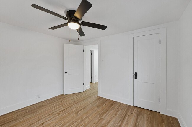 Foto del edificio - NEW UPDATED 2 BEDROOM HOME!