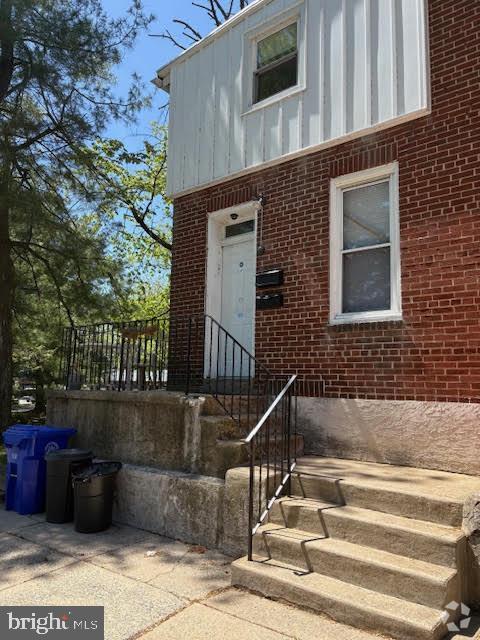 Building Photo - 500 Upland Ave