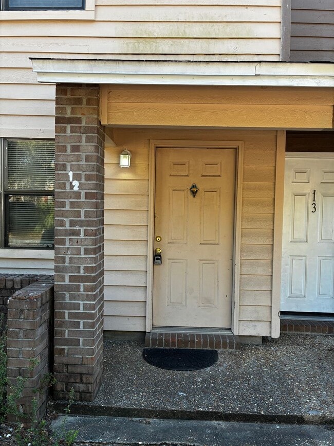 Building Photo - 618 Gap Creek Dr