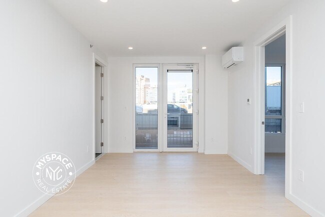 Foto del edificio - 280 Meeker Ave