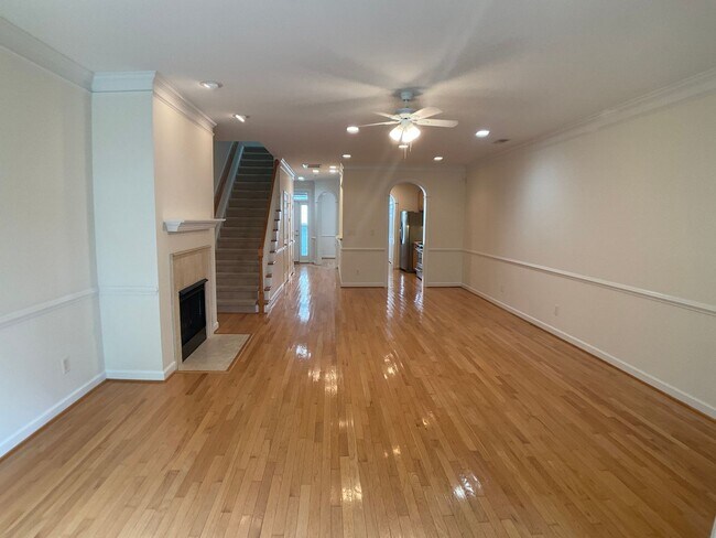 Foto del edificio - Gorgeous Condo in the heart of Chapel Hill