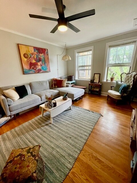 Foto del edificio - 4860 N Hermitage Ave