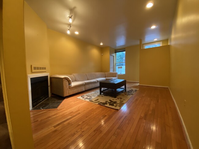 Living room - 123 Scott St