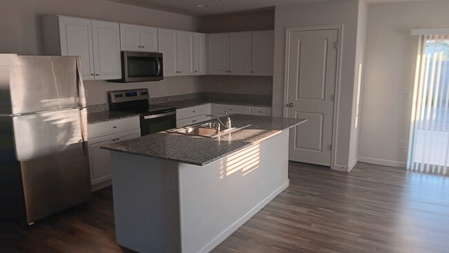 Building Photo - 2084 E Velvet Pl