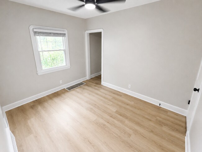 Foto del edificio - 1040 Mercer Ave